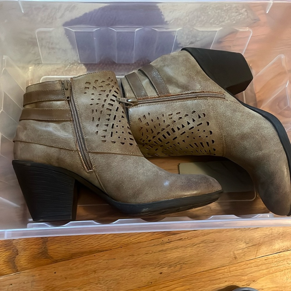 Euro soft. Tan/brown-size 11 boots with 3” heel. Exciting!